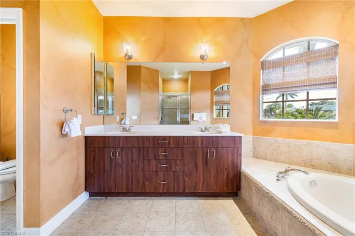 4011 SW 16th  PL, Cape Coral, FL 33914