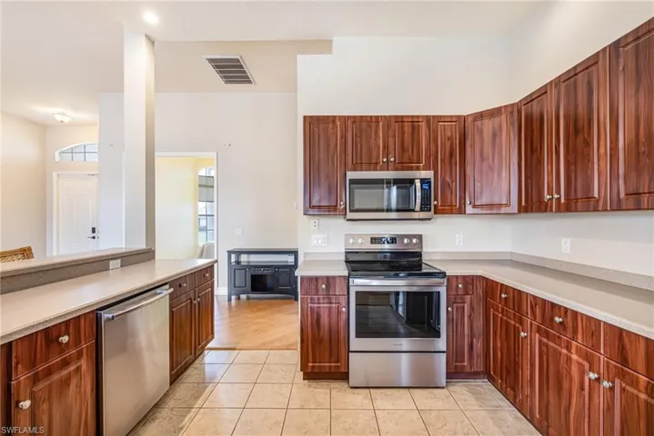 4011 SW 16th  PL, Cape Coral, FL 33914