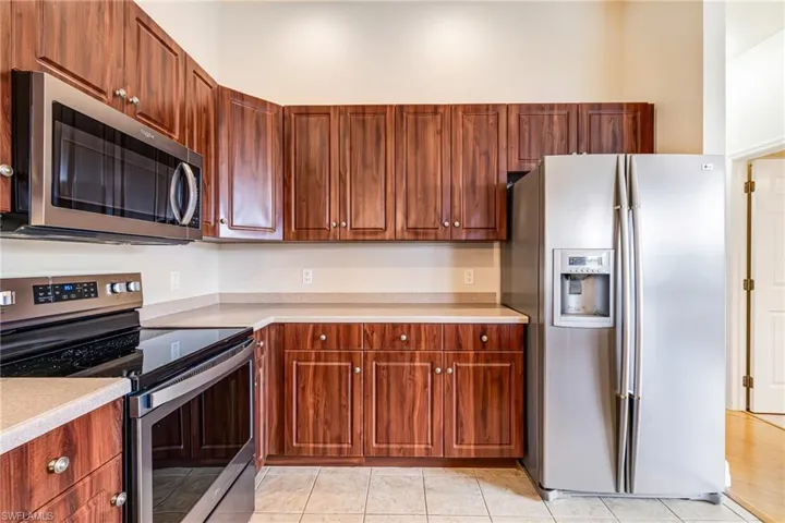 4011 SW 16th  PL, Cape Coral, FL 33914