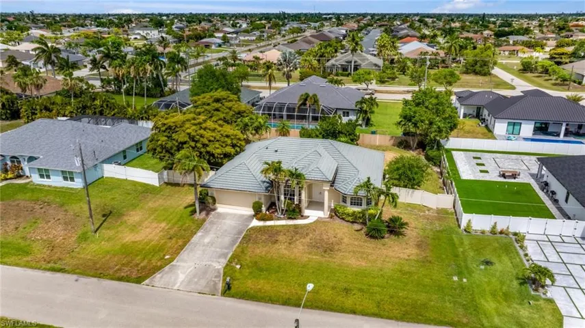 4011 SW 16th  PL, Cape Coral, FL 33914