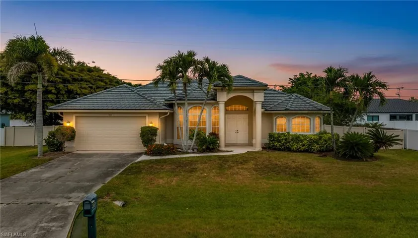 4011 SW 16th  PL, Cape Coral, FL 33914