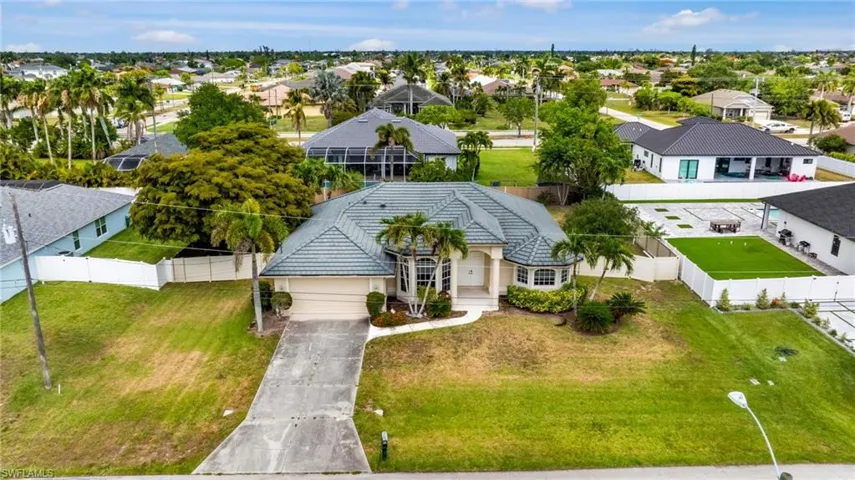 4011 SW 16th  PL, Cape Coral, FL 33914