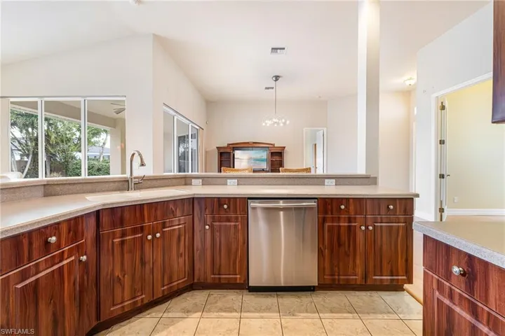 4011 SW 16th  PL, Cape Coral, FL 33914