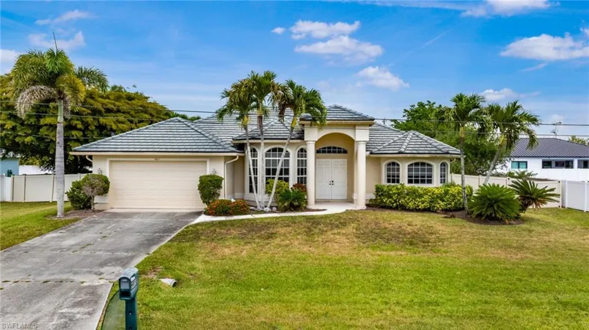 4011 SW 16th  PL, Cape Coral, FL 33914