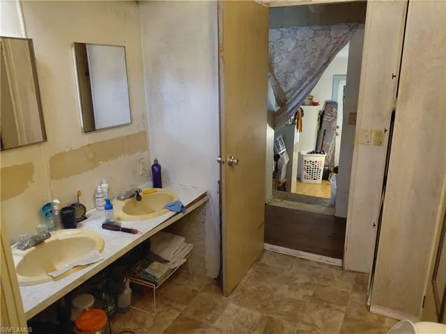 Bathroom with a sink