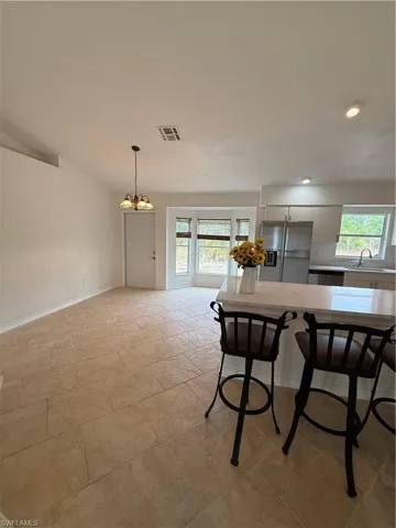 1371 14th Ave Ne, Naples, Florida 34120