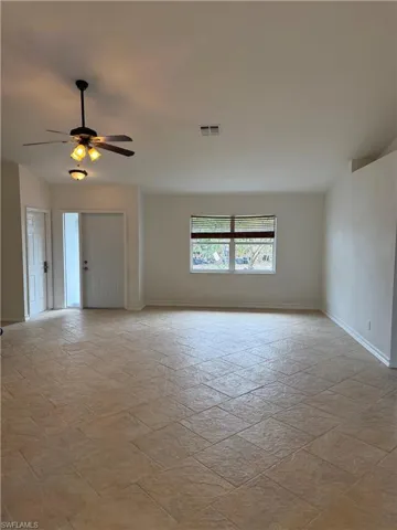 1371 14th Ave Ne, Naples, Florida 34120