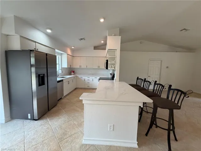 1371 14th Ave Ne, Naples, Florida 34120