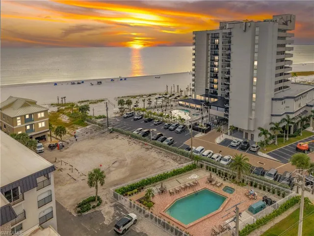Bird's eye view of unending shoreline