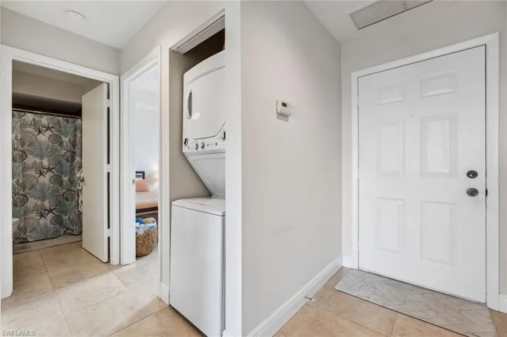 3327 Olympic Dr 526, Naples, Florida 34105