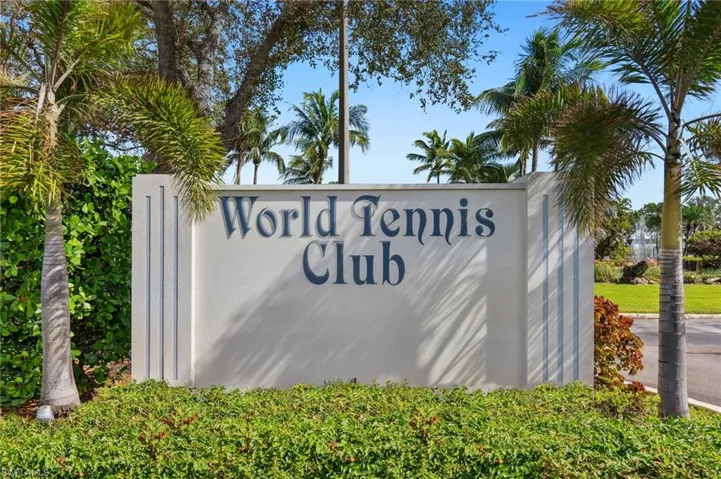 3327 Olympic Dr 526, Naples, Florida 34105
