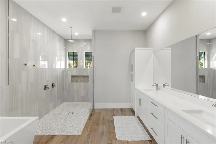 1857 Apataki Ct, Marco Island, Florida 34145