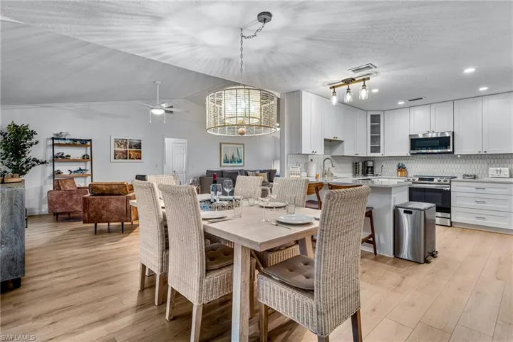 1513 Bermuda Rd, Marco Island, Florida 34145