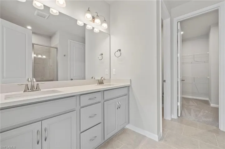 Owner's Bath