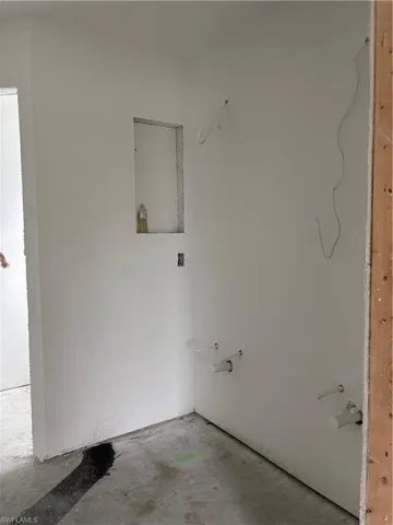 Main bath setup for dual sinks