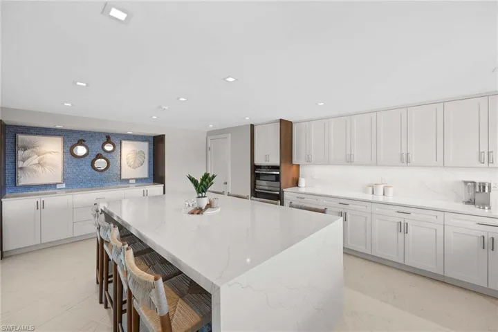 3420 Gulf Shore Blvd N # 56, Naples Fl 34103