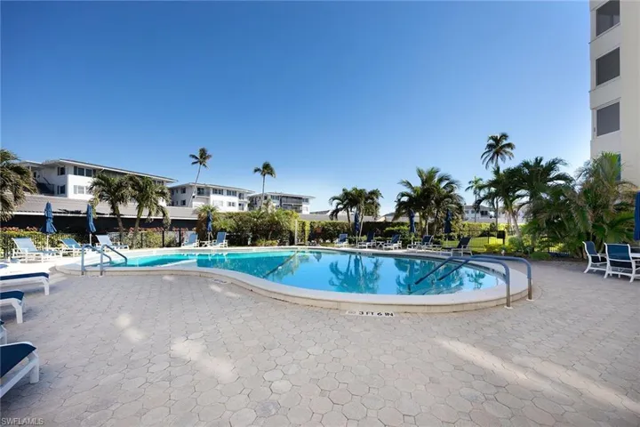 3420 Gulf Shore Blvd N # 56, Naples Fl 34103