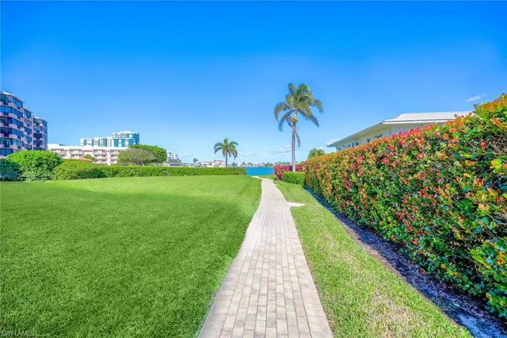 3420 Gulf Shore Blvd N # 56, Naples Fl 34103