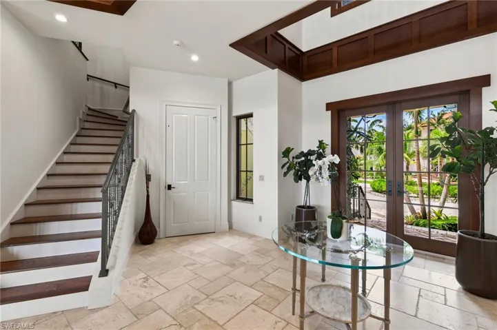 2 story foyer