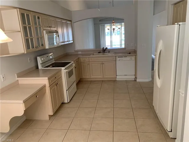 8148 Tauren Ct N332, Naples, Florida 34119