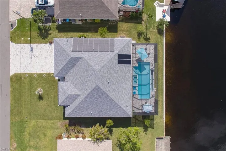 3724 Sw 1st Pl, Cape Coral, Florida 33914