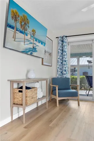 Flatscreen Tv/Living Room