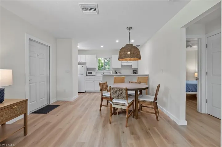 Dining/Kitchen