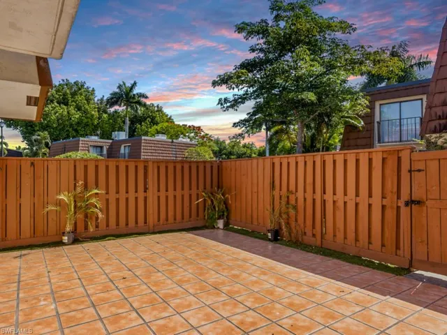 5247 Cedarbend Dr 2, Fort Myers, Florida 33919
