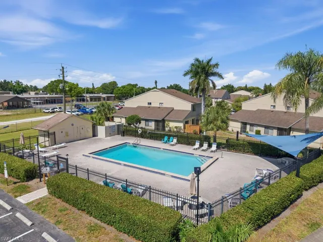 5247 Cedarbend Dr 2, Fort Myers, Florida 33919