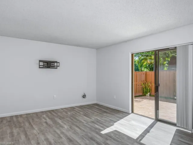 5247 Cedarbend Dr 2, Fort Myers, Florida 33919