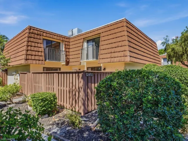 5247 Cedarbend Dr 2, Fort Myers, Florida 33919