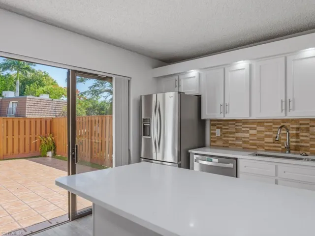 5247 Cedarbend Dr 2, Fort Myers, Florida 33919