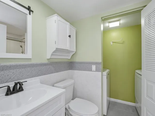 5247 Cedarbend Dr 2, Fort Myers, Florida 33919