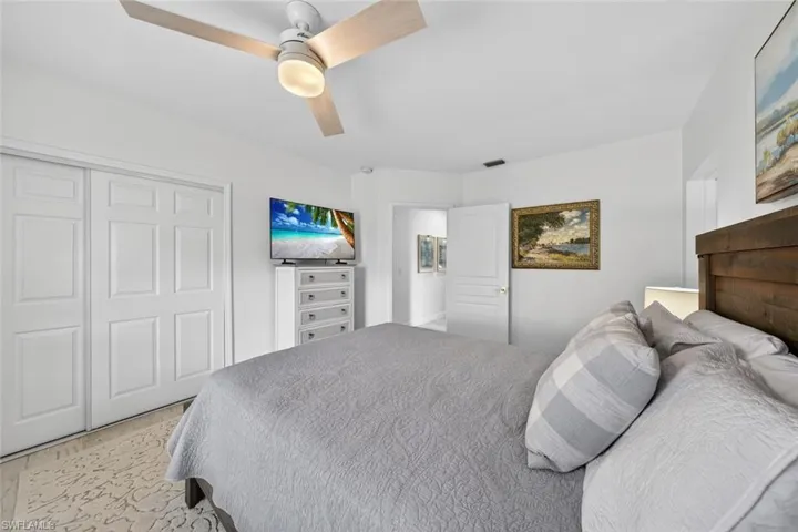 Guest bedroom 1
