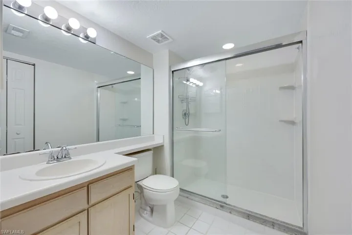 4670  Saint Croix  LN, Naples, FL 34109