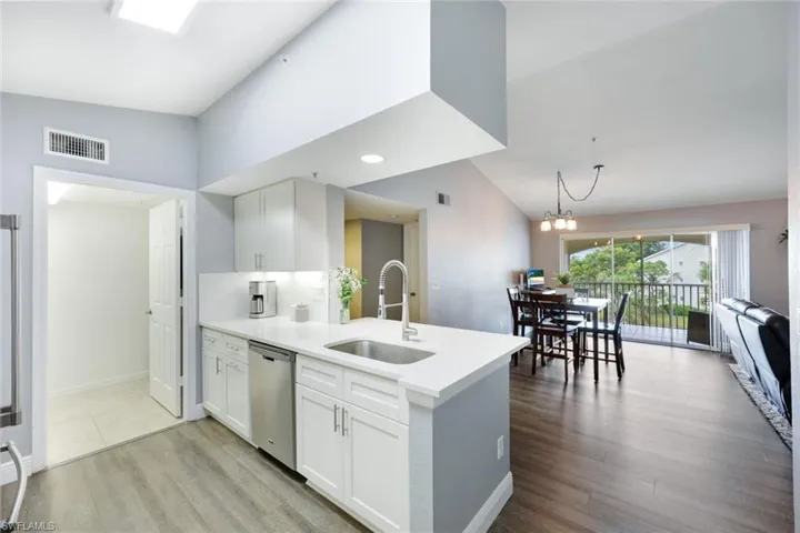 4670  Saint Croix  LN, Naples, FL 34109