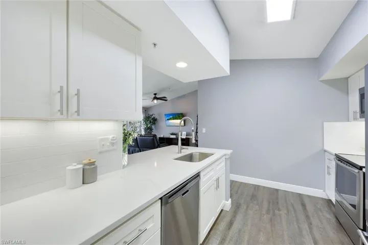 4670  Saint Croix  LN, Naples, FL 34109
