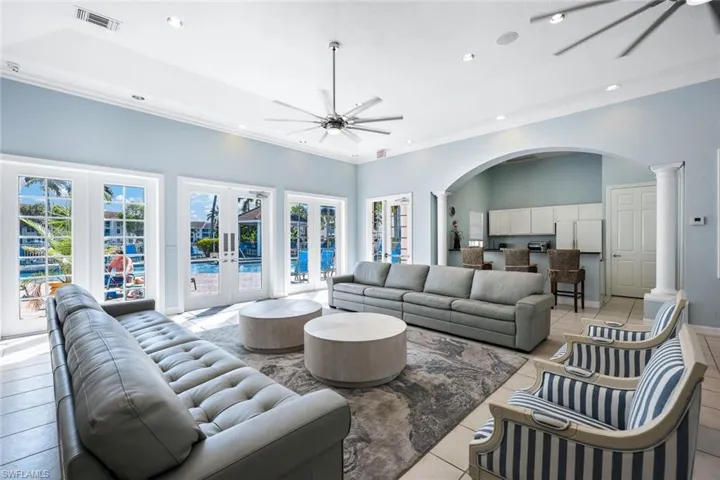 4670  Saint Croix  LN, Naples, FL 34109