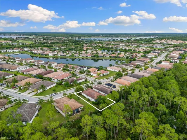 9240  Glenforest  DR, Naples, FL 34120
