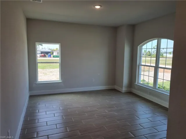 2402 NW 12th  TER, Cape Coral, FL 33993