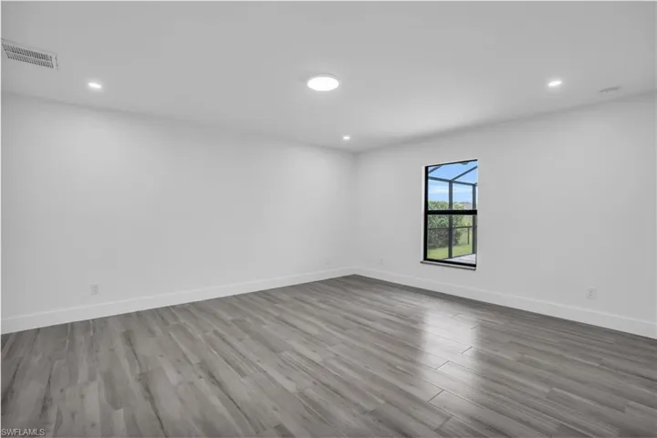 1916 NW 26th  AVE, Cape Coral, FL 33993