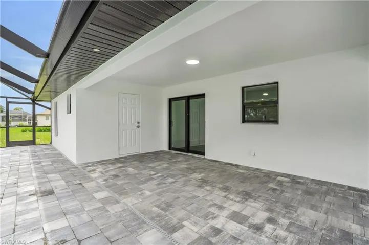 1916 NW 26th  AVE, Cape Coral, FL 33993