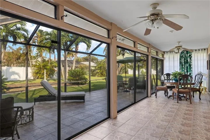 2136 SW 14th  PL, Cape Coral, FL 33991
