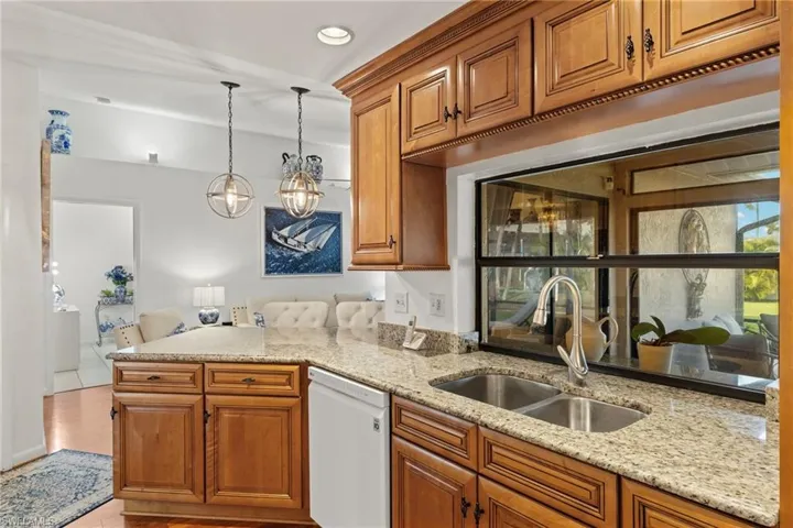 2136 SW 14th  PL, Cape Coral, FL 33991