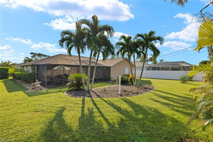 2136 SW 14th  PL, Cape Coral, FL 33991