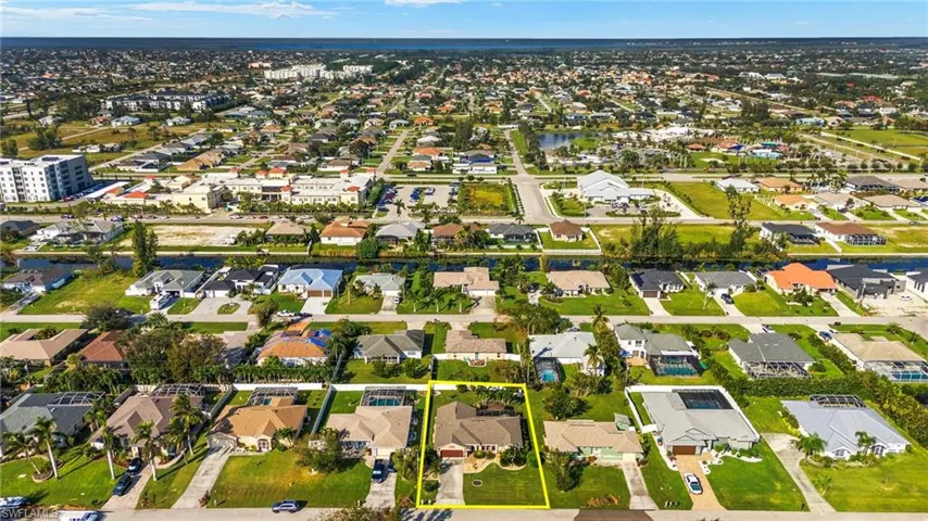 2136 SW 14th  PL, Cape Coral, FL 33991