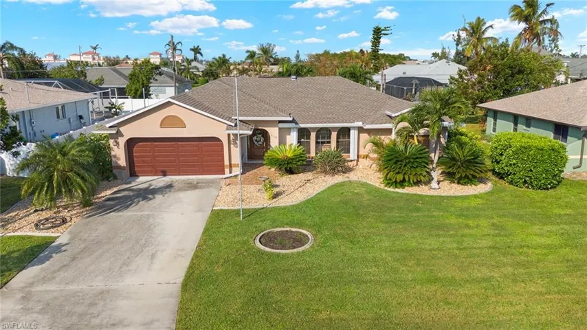 2136 SW 14th  PL, Cape Coral, FL 33991