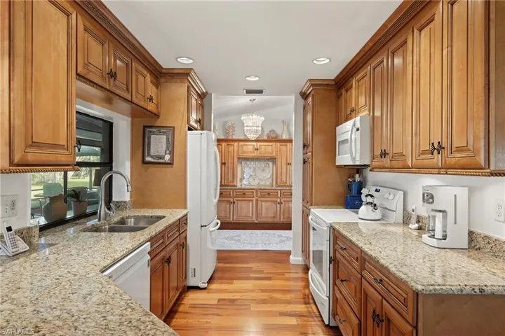2136 SW 14th  PL, Cape Coral, FL 33991