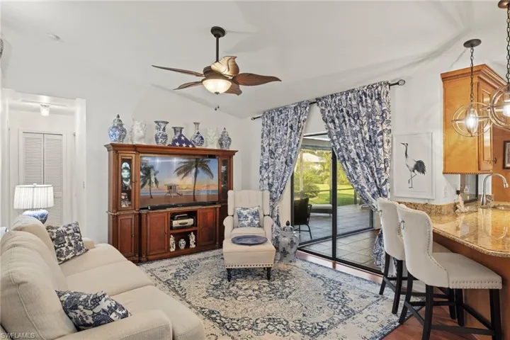 2136 SW 14th  PL, Cape Coral, FL 33991