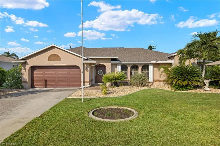 2136 SW 14th  PL, Cape Coral, FL 33991